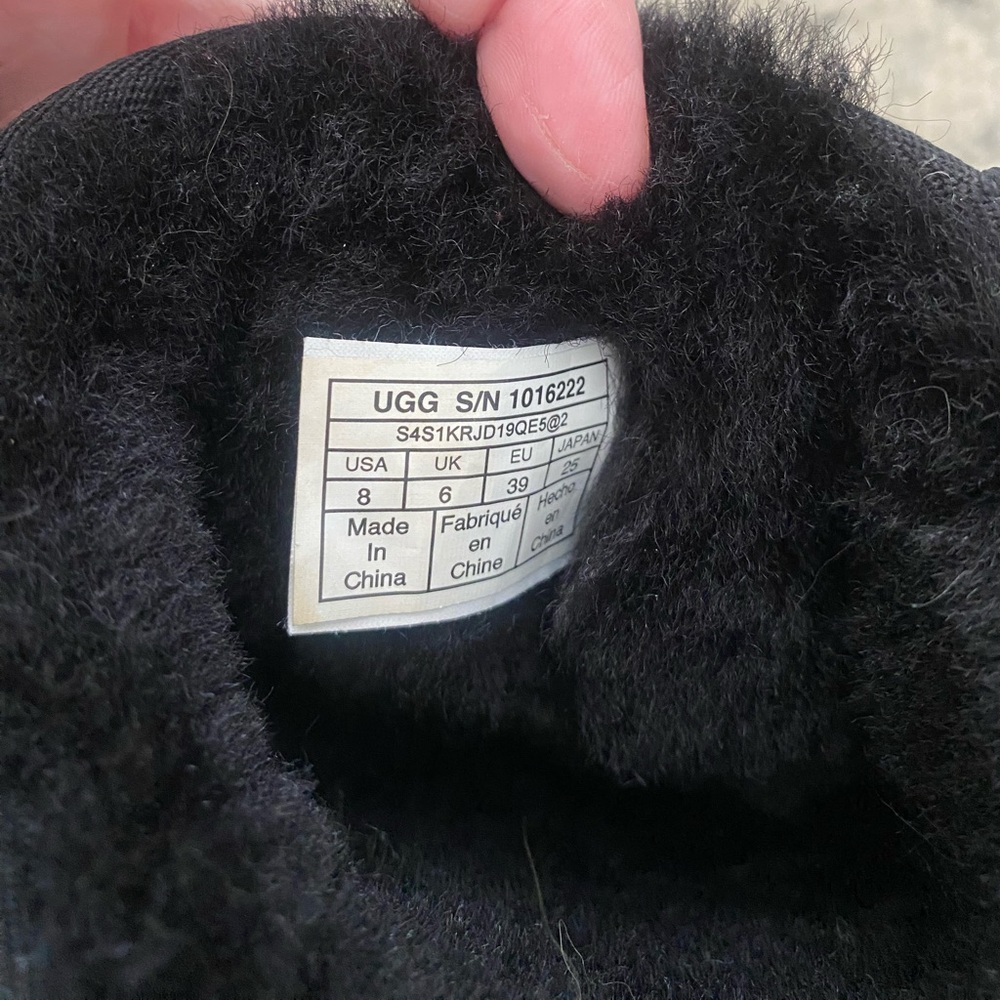 Ugg Short Boot - image 3